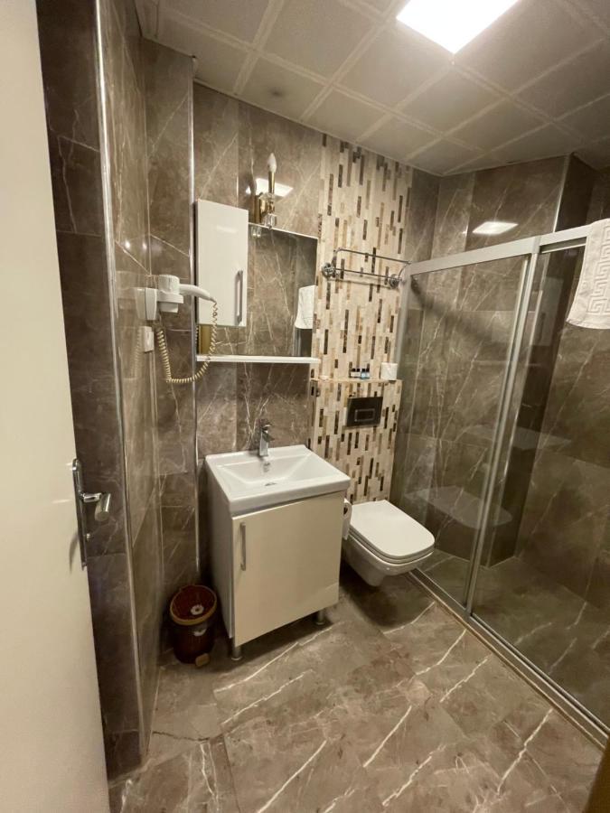 The Local Exclusive Bed & Breakfast Istanbul Bagian luar foto