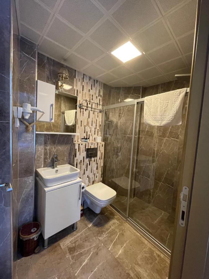 The Local Exclusive Bed & Breakfast Istanbul Bagian luar foto