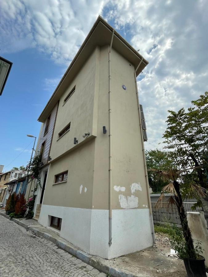 The Local Exclusive Bed & Breakfast Istanbul Bagian luar foto