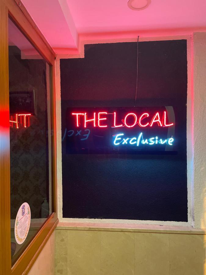 The Local Exclusive Bed & Breakfast Istanbul Bagian luar foto